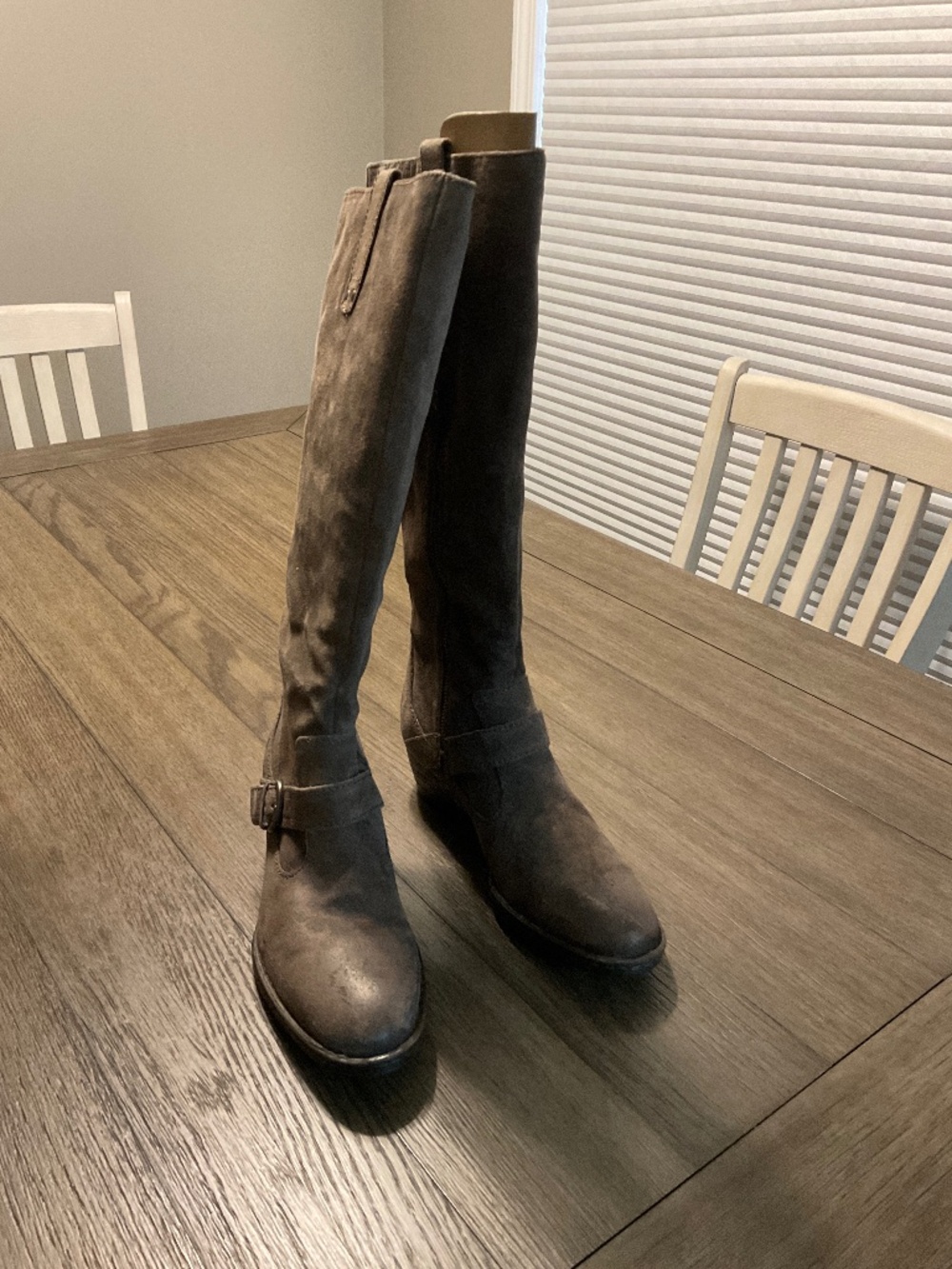 Born Women’s Knee-Hi Boots Hillman in Grey Suede Leather Sz 10